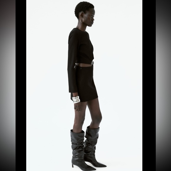 BELTED CUT OUT DRESS - Picture 4 of 10